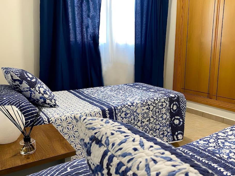 Villa Comfortable Family House With Pool And Jacuzzi