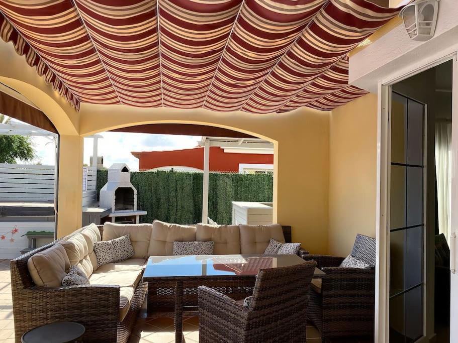 Villa Comfortable Family House With Pool And Jacuzzi Costa De Antigua