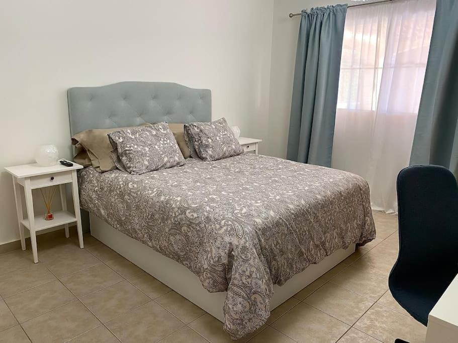 Villa Comfortable Family House With Pool And Jacuzzi *