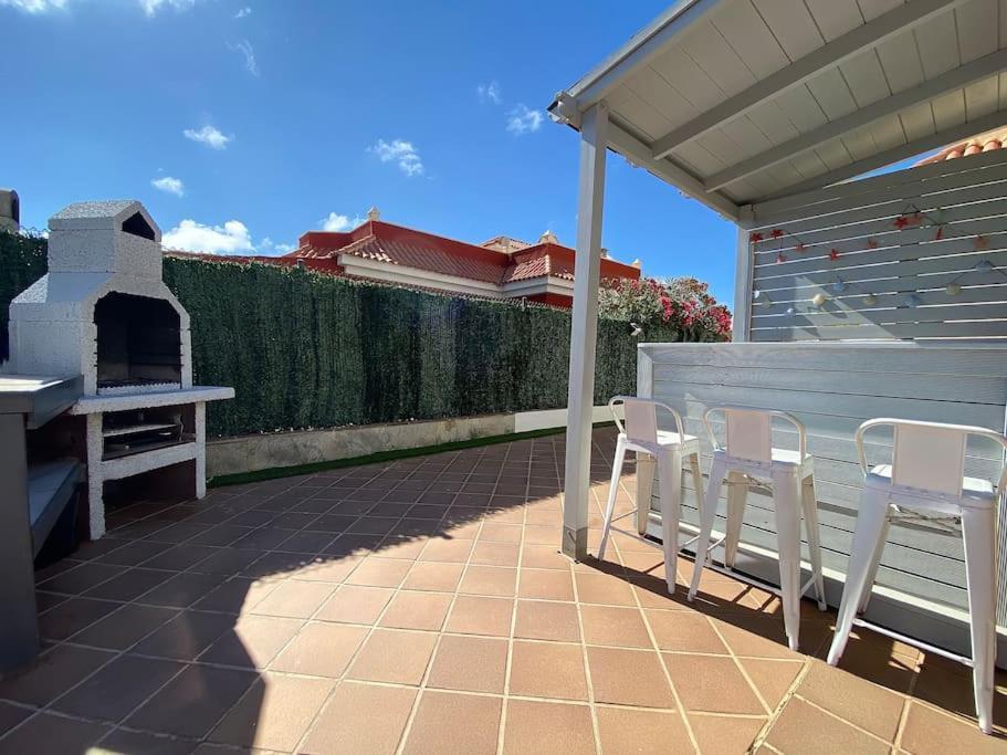 Villa Comfortable Family House With Pool And Jacuzzi