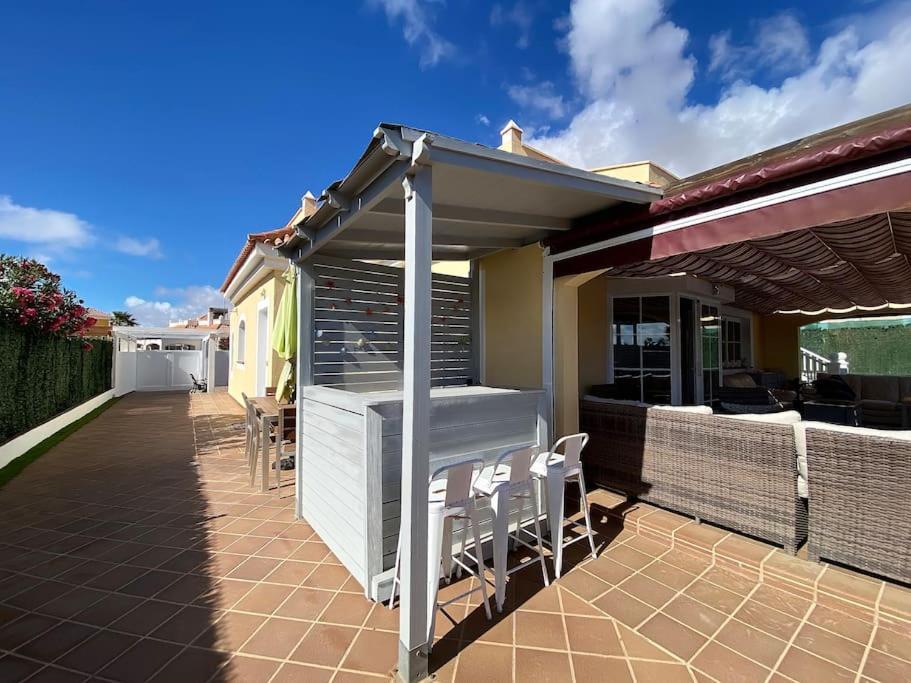 Comfortable Family House With Pool And Jacuzzi